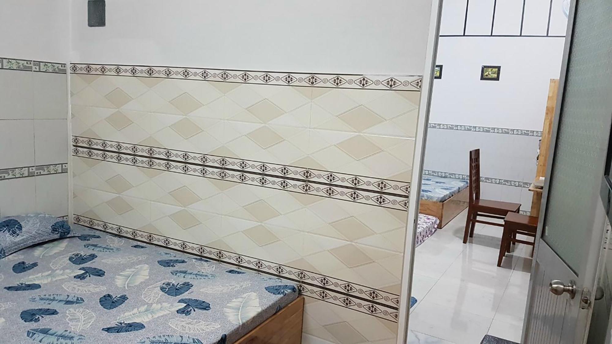 Hoa Lan Motel & Homestay Giong Tu Dien Exteriör bild