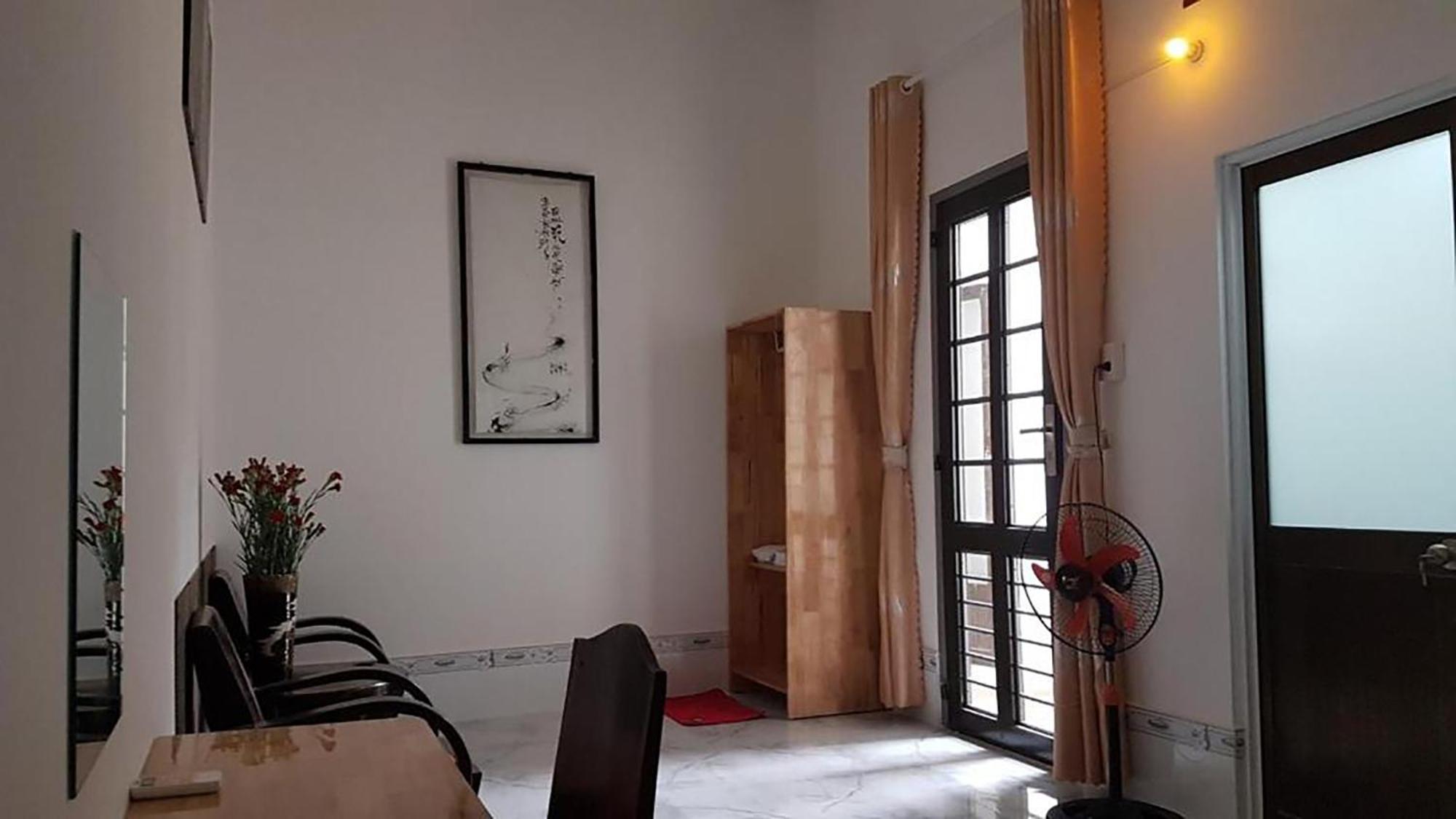 Hoa Lan Motel & Homestay Giong Tu Dien Exteriör bild